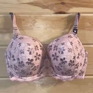 Victoria’s Secret Dream Angels lined Demi bra. Size 36DD.